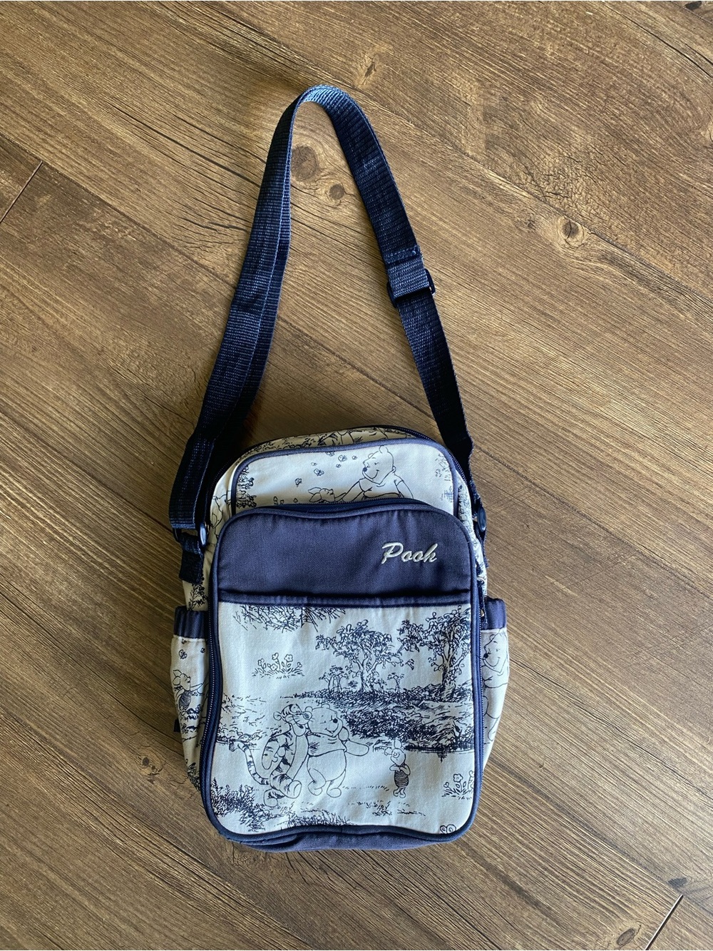 Disney Winnie the Pooh Navy and Cream Crossbody Shoulder Bag